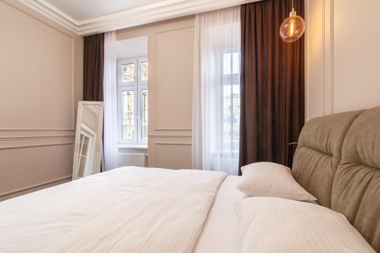 Apartment 39 Svobody Avenue Львів Екстер'єр фото