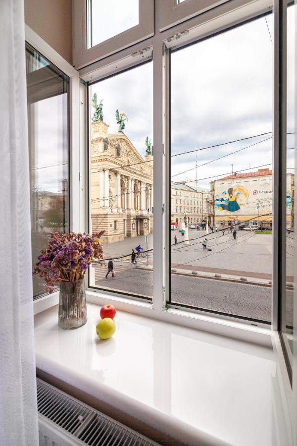 Apartment 39 Svobody Avenue Львів Екстер'єр фото