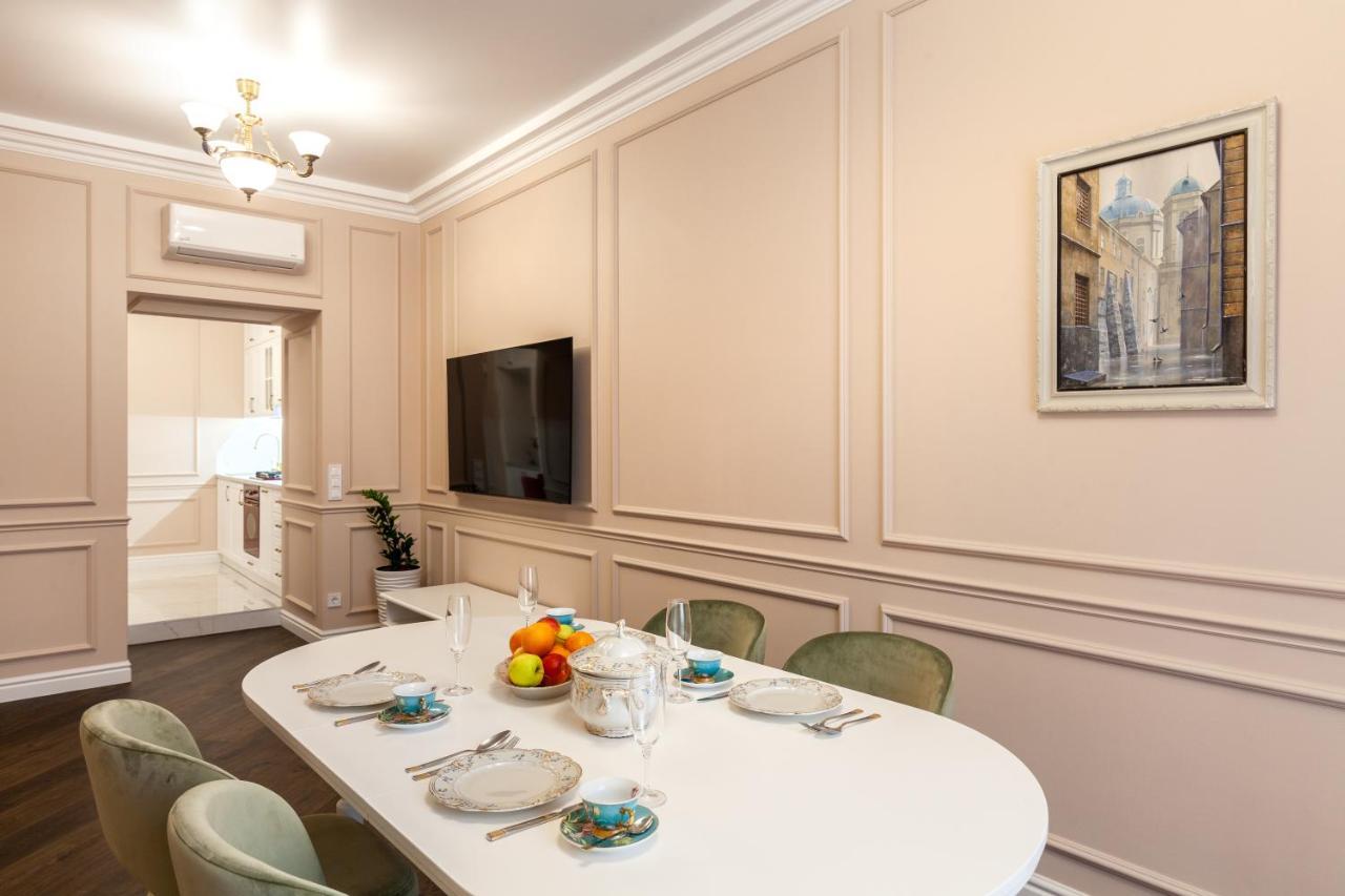 Apartment 39 Svobody Avenue Львів Екстер'єр фото